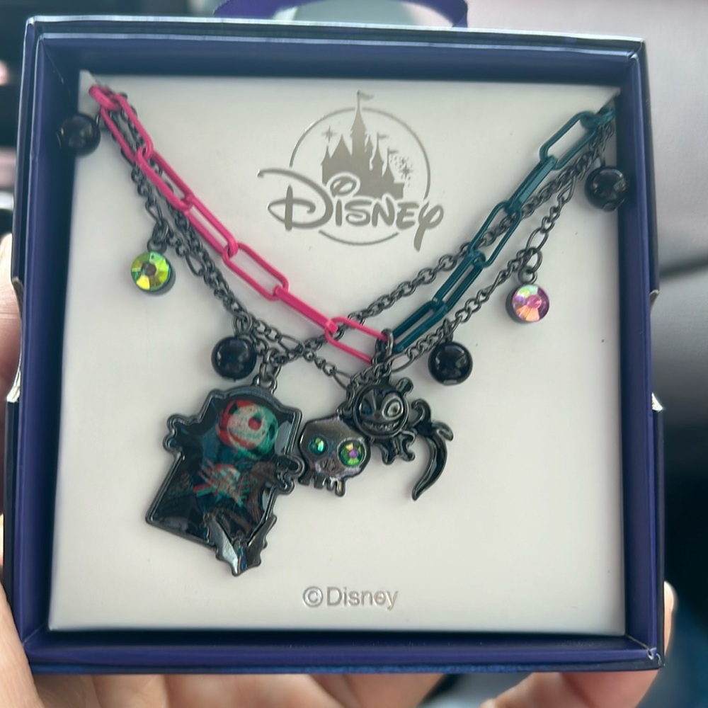 NWT Santos Disney necklace Nightmare before Christmas